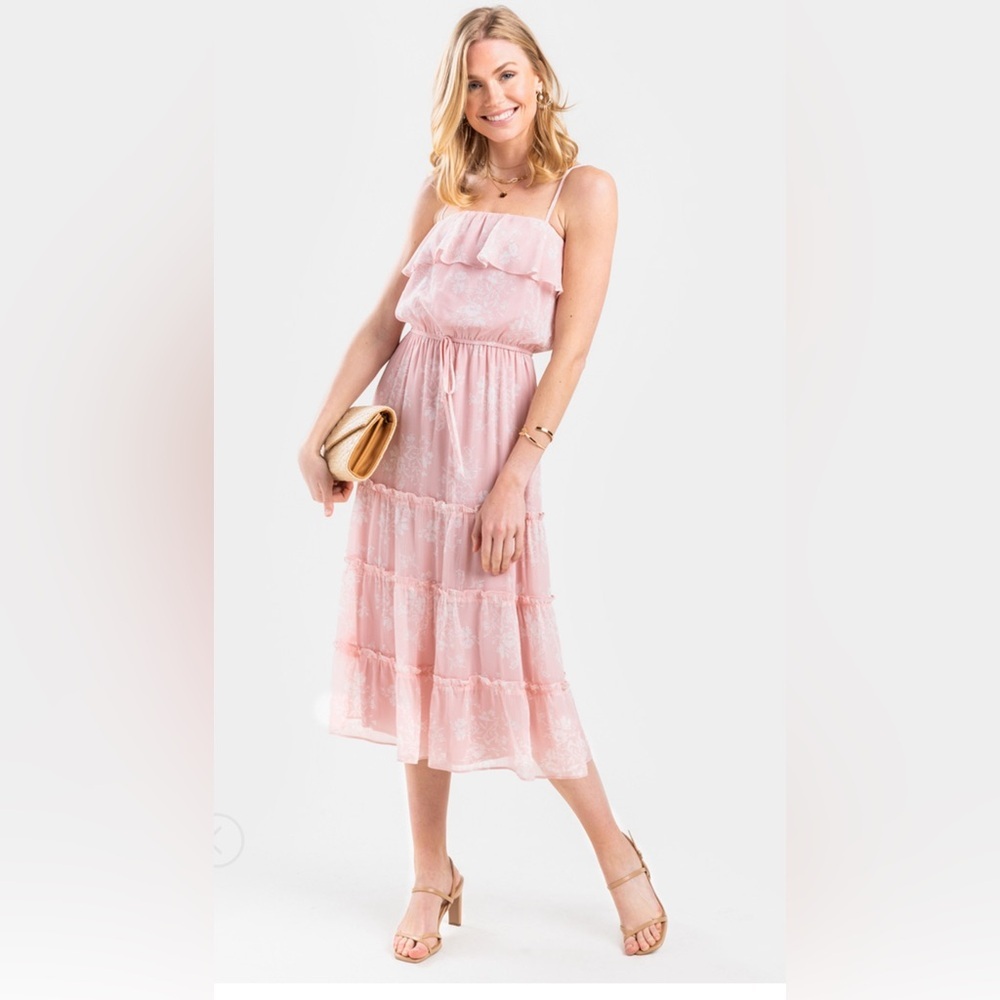 NEW Francesca’s Candice Floral Flounce Maxi Dress Pink And White size Medium